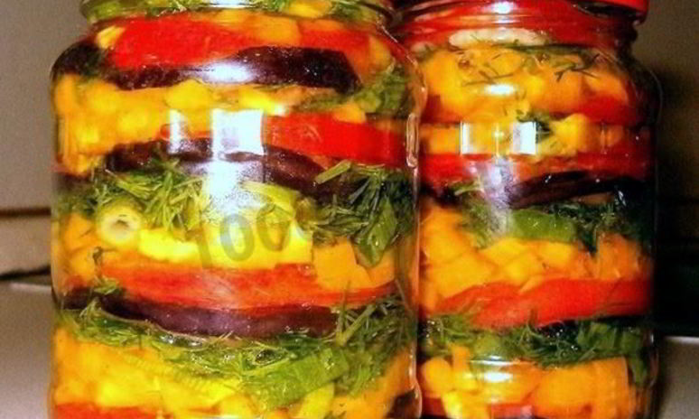 Рецепт баклажанов слоями на зиму с помидорами и чесноком