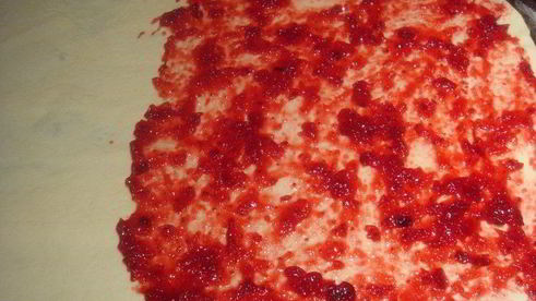 постные булочки с клюквенным джемом