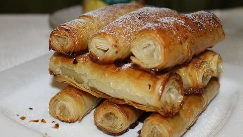 трубочки с ананасовым джемом