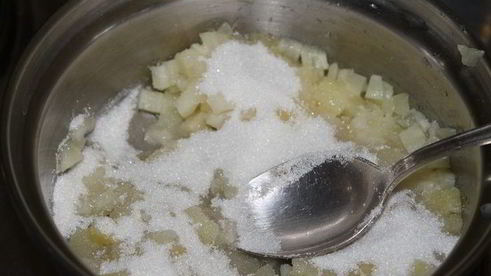 трубочки с ананасовым джемом