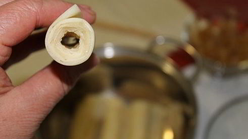 трубочки с ананасовым джемом