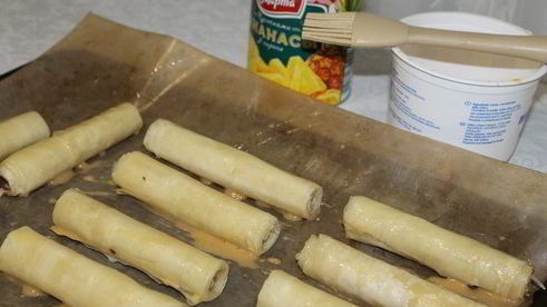 трубочки с ананасовым джемом