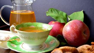 Компот из инжира сушеного и яблок