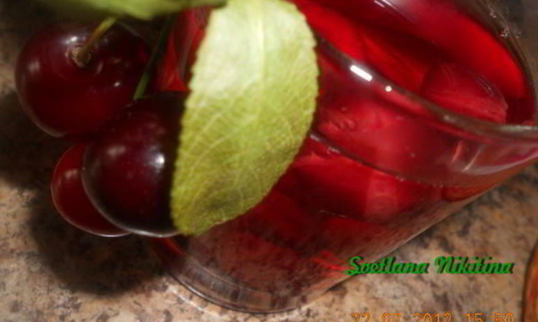 Рецепт вишневого компота