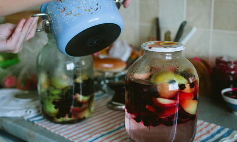 Рецепт яблочного компота из свежих яблок