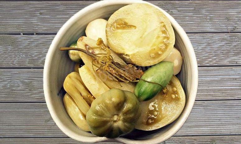 Рецепт квашеных зеленых помидоров на зиму в банках