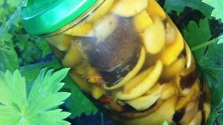 Белые грибы маринованные