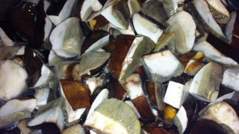 белые грибы маринованные