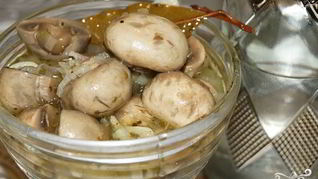 Быстрые маринованные шампиньоны
