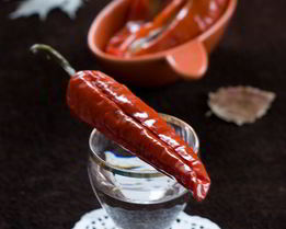 Маринованный перец с селедкой