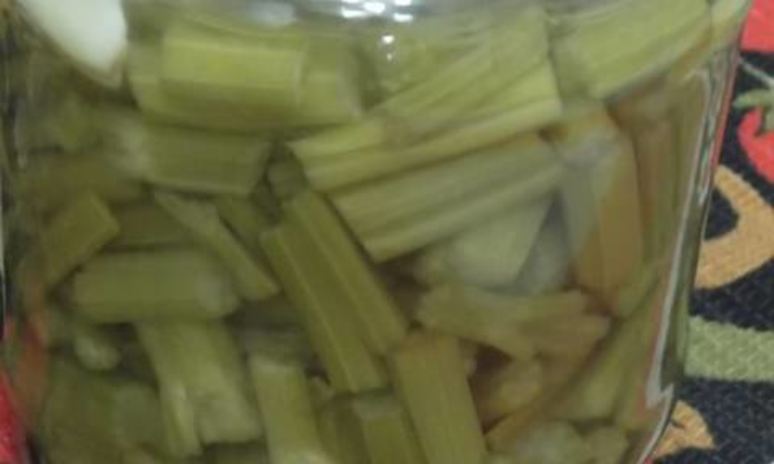 Рецепт маринованных стеблей сельдерея