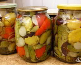 Огурцы с патиссонами маринованные