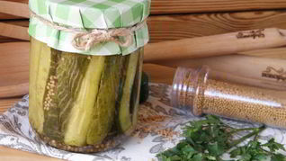 Огурчики с горчицей на зиму