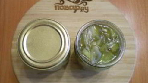 огурчики с луком на зиму