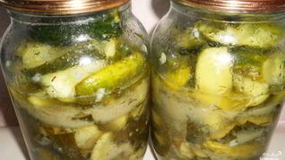 Огурцы в чесночном соусе на зиму
