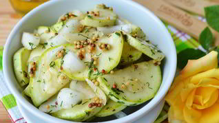 Малосольные кабачки Хрустящие