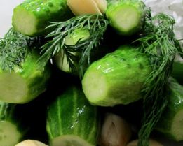 Малосольные огурчики в минеральной воде