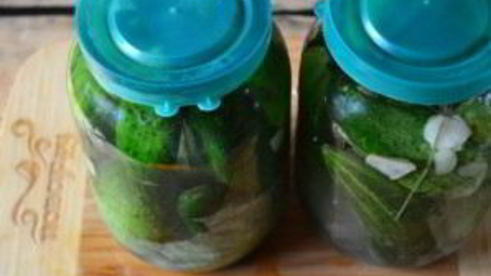 малосольные огурцы хрустящие