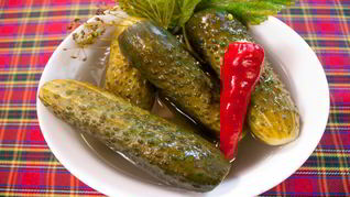 Малосольные огурцы по-абхазски