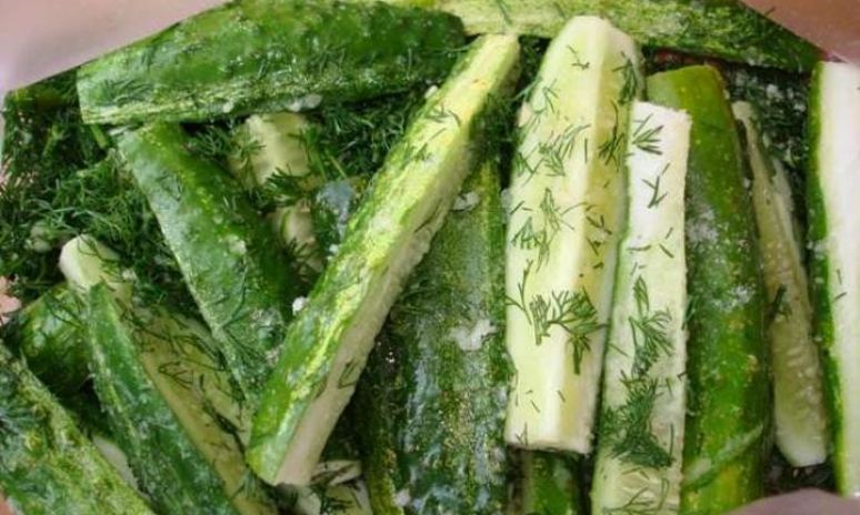 Рецепт малосольных огурцов засоленных в пакете