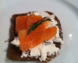 Соленый лосось по-скандинавски — Гравлокс