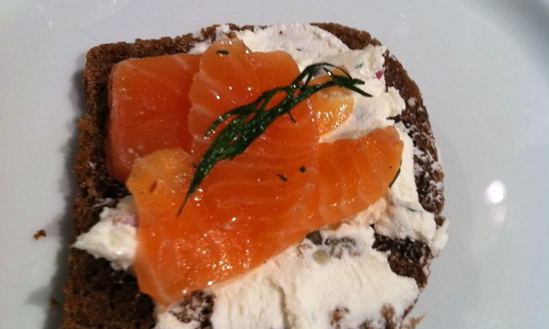 Рецепт соленого лосося по-скандинавски — гравлокса