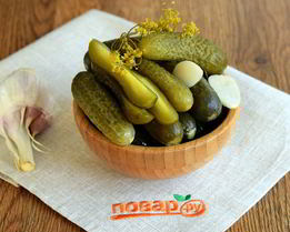 Соленые огурцы на зиму в банках