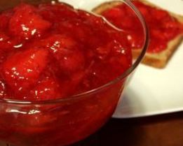 Простое клубничное варенье