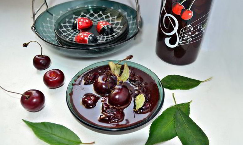 Рецепт шоколадна-вишневого варенье