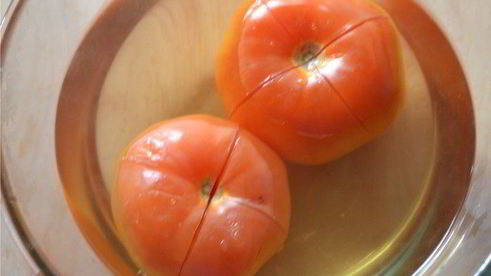 баклажанные лодочки, начиненные мясом и белыми грибами, под сырной шубкой