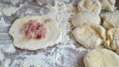 беляши с мясом