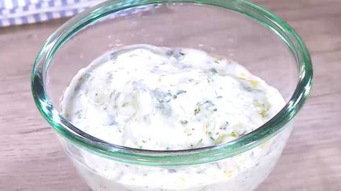 бургеры с ягнятиной, фетой и оливками