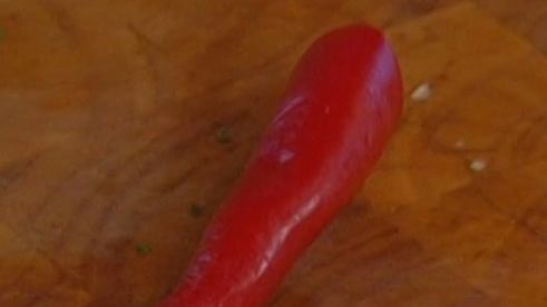 гамбургеры с ягнятиной, сладким перцем и базиликом