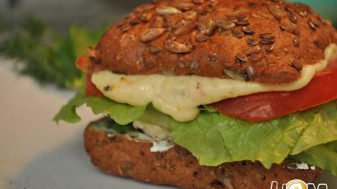 полезный бургер