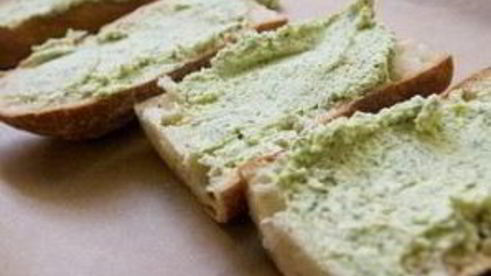 бутерброды с креветками и сыром