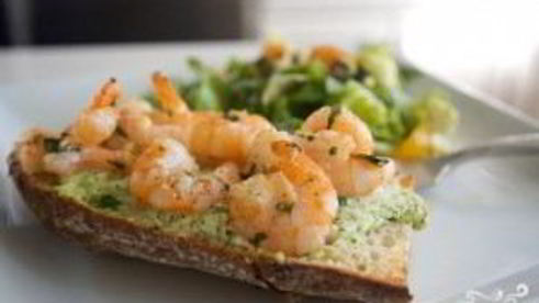 бутерброды с креветками и сыром