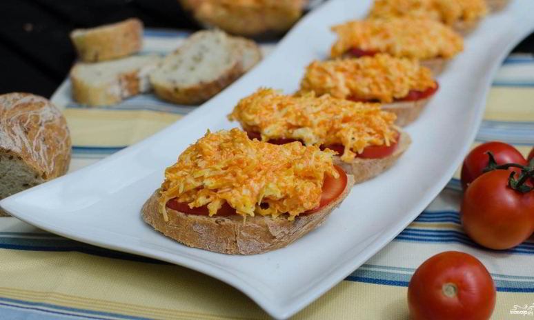 Рецепт бутербродов с морковью и сыром