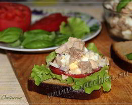 Бутерброды с печенью трески и яйцом