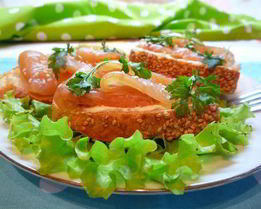 Датский бутерброд с куриной нарезкой