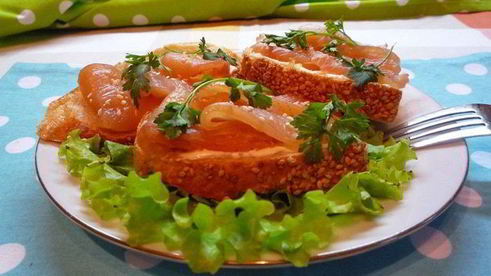 датский бутерброд с куриной нарезкой