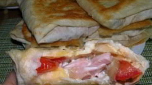 горячие бутерброды из лаваша