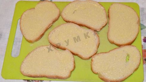 горячие бутерброды с грибами и сыром в духовке