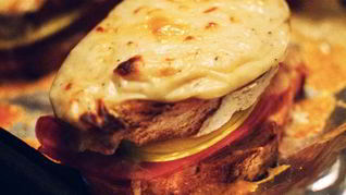 Горячие бутерброды с яблоком