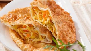 Чебуреки с капустой