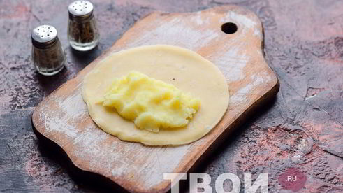 чебуреки с картошкой