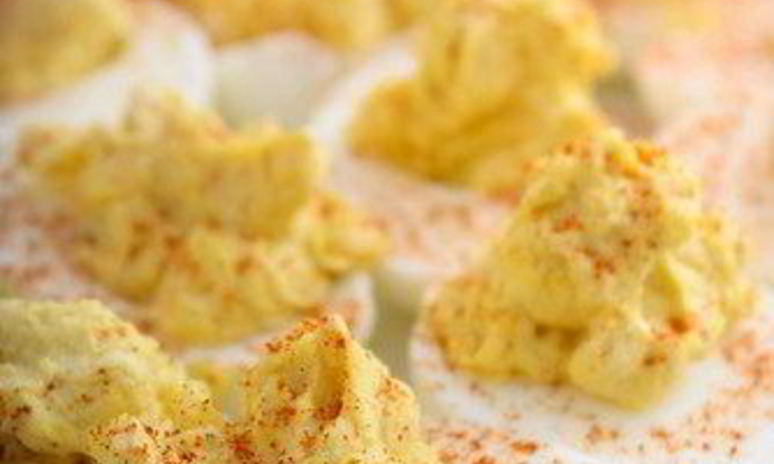 Рецепт фаршированных яиц с паприкой