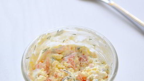 перепелиные яйца, фаршированные слабосоленой семгой