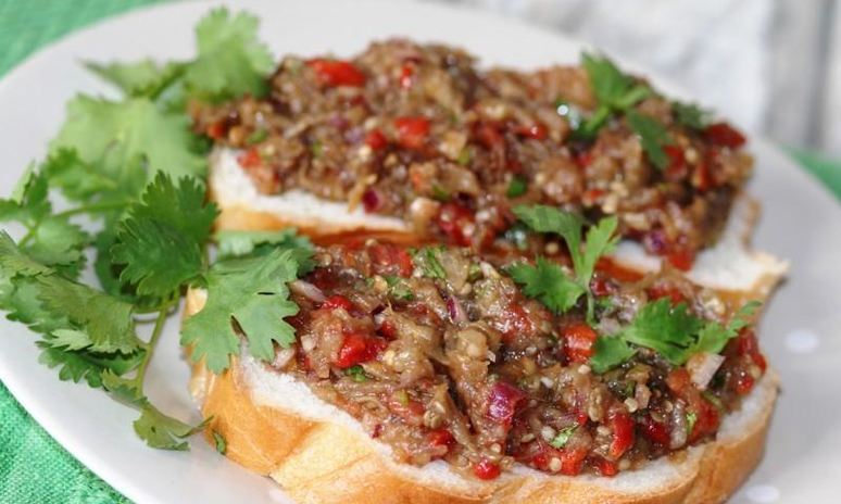 Рецепт икры из баклажан через мясорубку