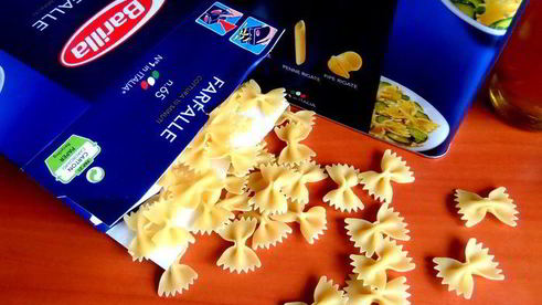 фриттата с макаронами и шпинатом