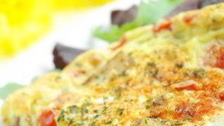 Фриттата с цукини, базиликом и пармезаном